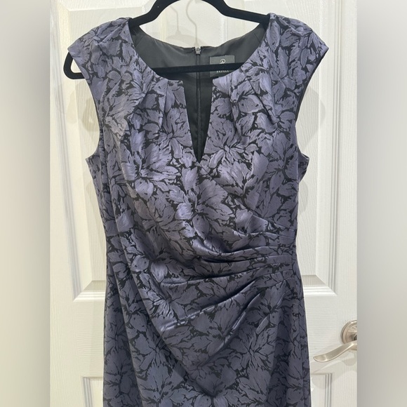 Adrianna Papell Dresses & Skirts - Adrianna Papell Navy Floral Dress